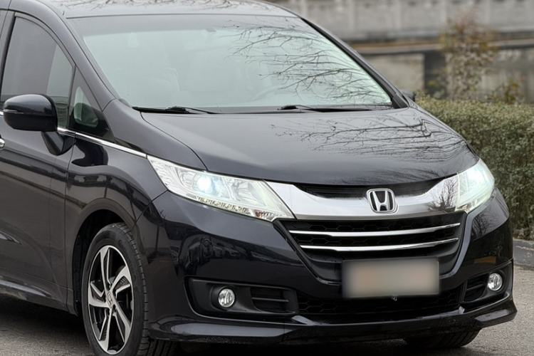 Used Honda Odyssey 2015 Revised 2.4L Luxury Edition
