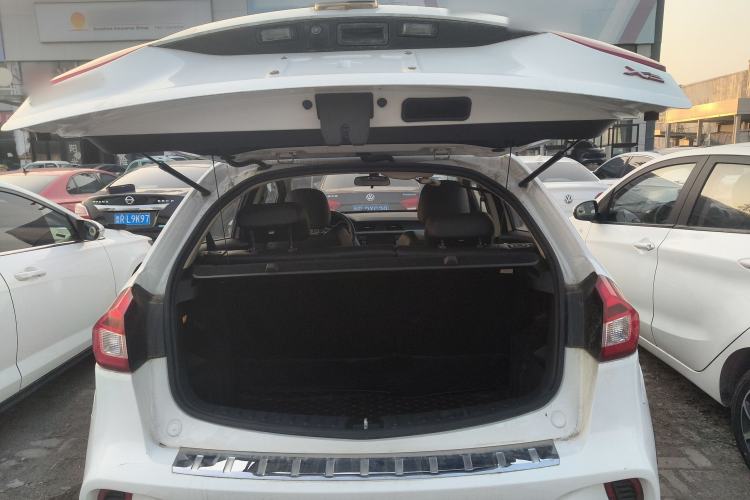 Used Geely Auto Vision X3 2017 1.5L Automatic Prestige Model
