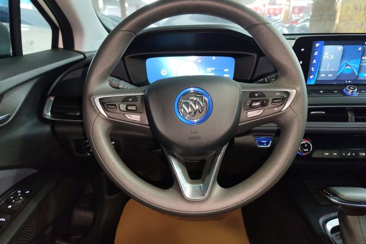 Used Buick Velite 6 2023 430km Range Commuter Version
