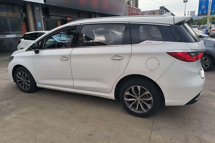 Used BYD Song MAX 2019 1.5T Automatic Smart Connect Prestige Model 6 Seats China VI Standard
