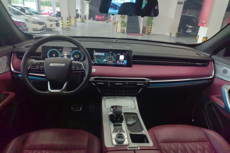 Used Jetour X70 PLUS 2023 1.5T DCT Brave PLUS 5-Seater
