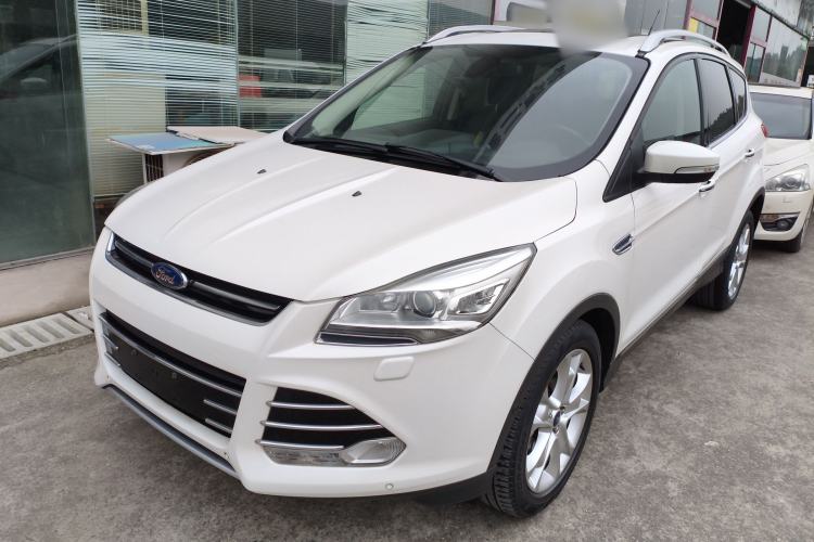 Used Ford Kuga 2015 2.0L GTDi Four-Wheel-Drive Sport Model
