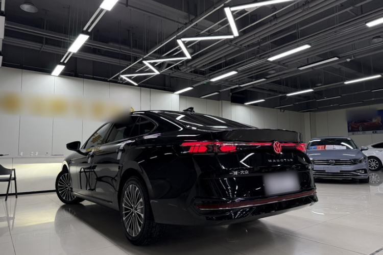 Used Volkswagen Magotan 2024 380TSI DSG Prestige Edition DaMai Package
