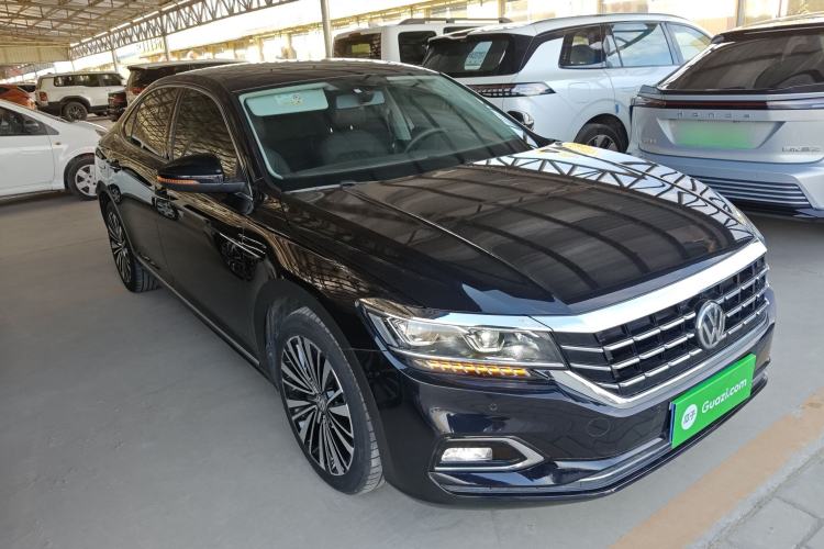 Used Volkswagen Passat 2019 330TSI Luxury Edition China VI Standard
