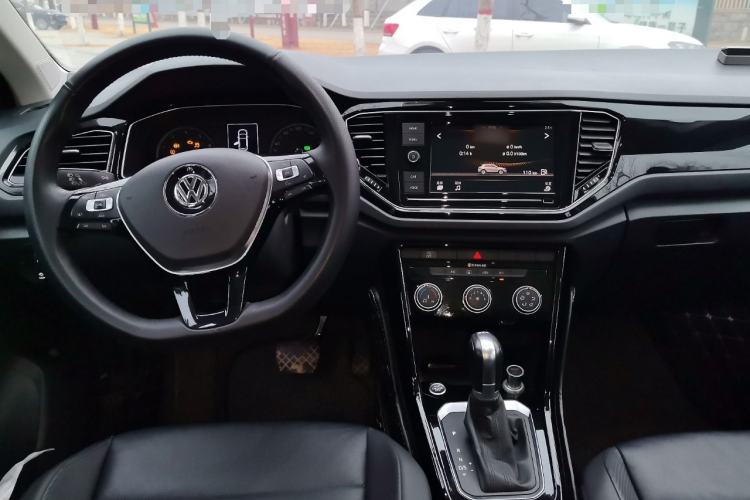 Used Volkswagen T-ROC 2019 280TSI DSG Two-Wheel Drive Comfort Version China VI Standard
