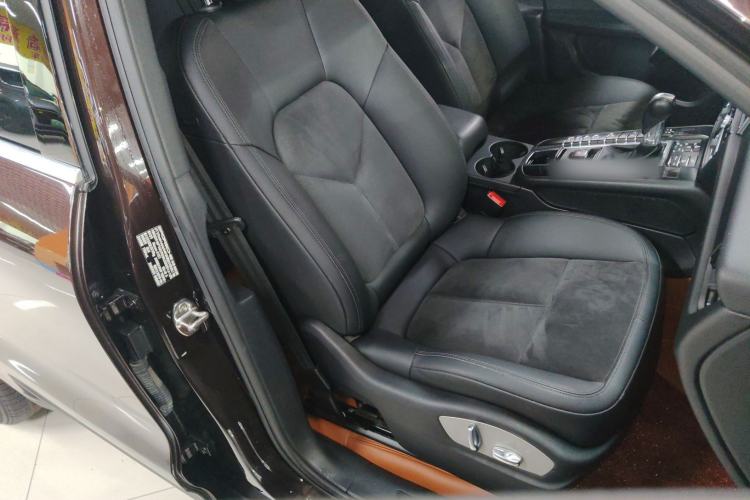 Used Porsche Macan 2018 Macan 2.0T