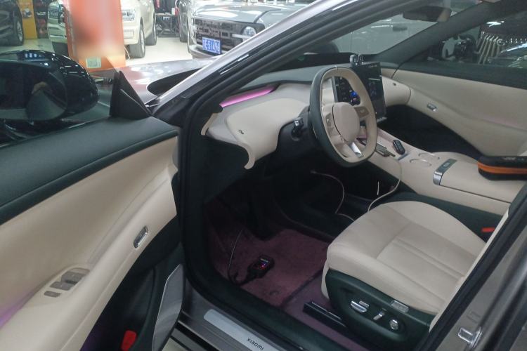 Used  YU7 2025 Ultra-Long Range Rear-Wheel Drive Version
