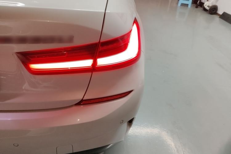 Used BMW 3 Series 2021 Restyled 325Li xDrive M Sport Package
