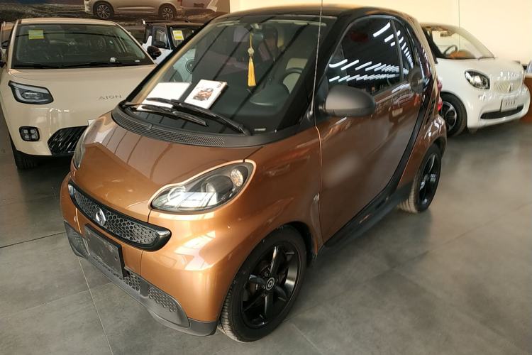Used  fortwo 2015 1.0 MHD New Year Special Edition
