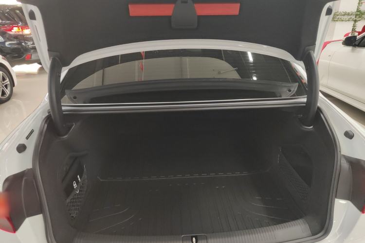 Used Audi A4L 2025 2 Million Units Enjoyment Version 40 TFSI Luxury Dynamic Edition
