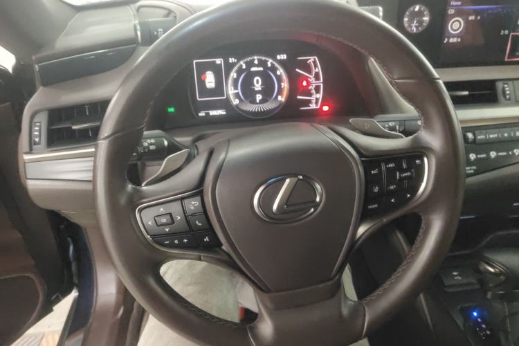 Used Lexus ES 2020 200 Excellence Edition