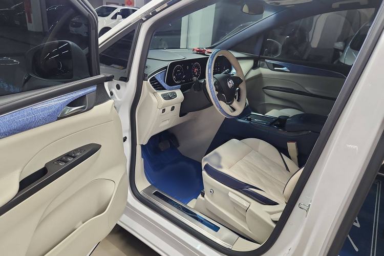 Used Buick GL8 2021 ES Landtrek 653T Comfort Edition
