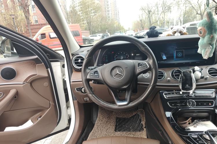 Used Mercedes-Benz E-Class 2016 E 200 L
