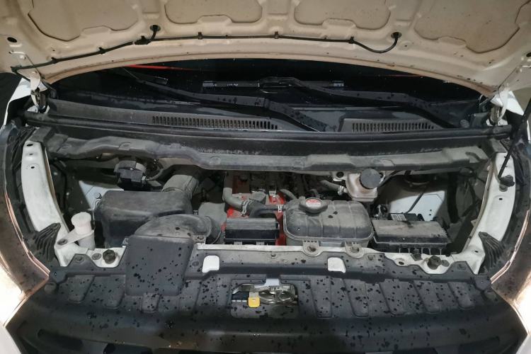 Used Jinbei Gold Hiace M Classic 2022 Panda Edition 1.5L Travel Lion Passenger Van 6 Seats