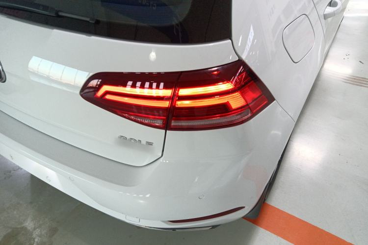 Used Volkswagen Golf 2018 230TSI Automatic Comfort Model
