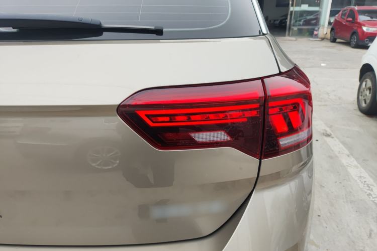 Used Volkswagen T-ROC 2020 280TSI DSG Two-Wheel Drive Comfort Version