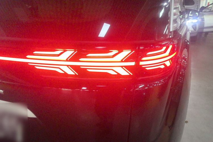 Used Denza D9 2024 DM-i 980 Four-Wheel Drive Flagship Model
