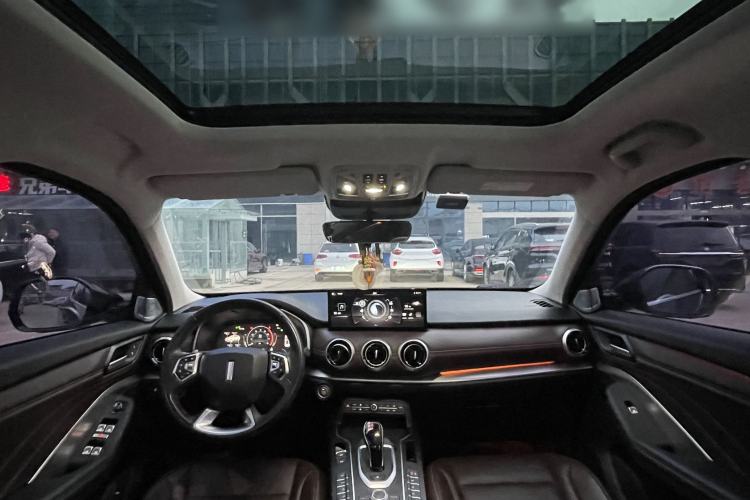 Used Wey VV6 2020 2.0T Two-Wheel Drive Smart Protection+
