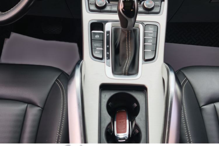 Used Geely Auto Emgrand X7 Sport 2018 1.8TD Automatic Two-Wheel Drive Zhiya Model
