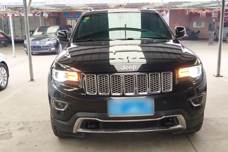 Used  Grand Cherokee (Import) 2015 3.0L Comfort Navigation Edition
