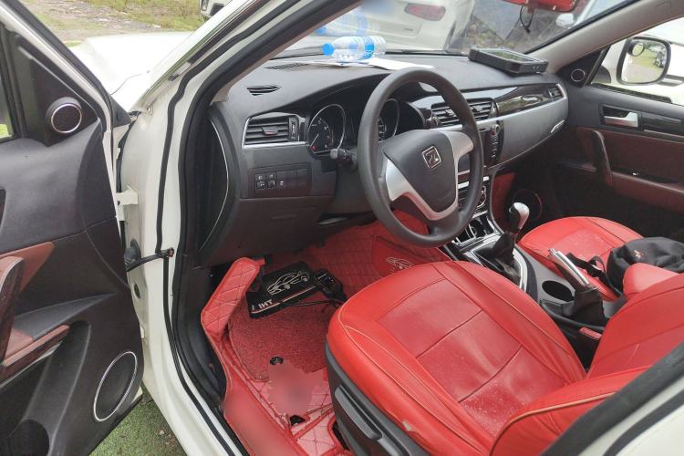 Used Zotye T600 2015 Family Edition 2.0T Manual Elite Version
