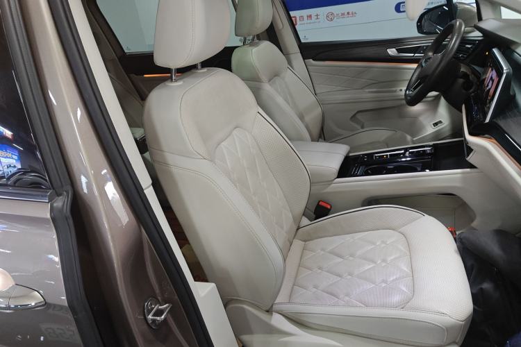 Used Volkswagen Viloran 2022 380TSI Prestige Edition