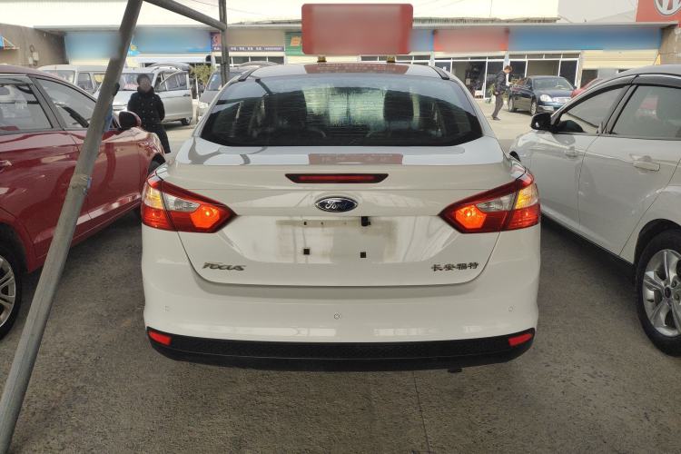 Used Ford Focus 2012 Sedan 1.6L Manual Fashion Edition