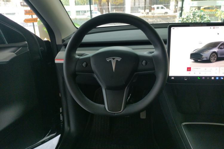 Used Tesla Model Y 2024 Rear-Wheel-Drive Version
