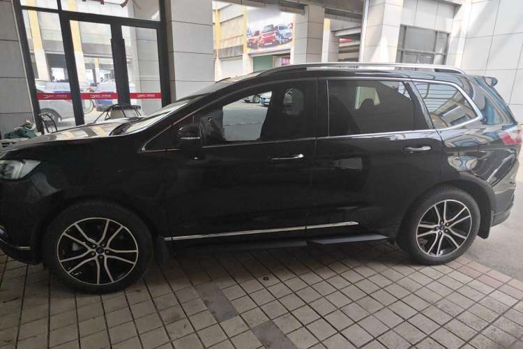 Used Ford Edge 2020 EcoBoost 245 Two-Wheel Drive Titanium 7-Seater
