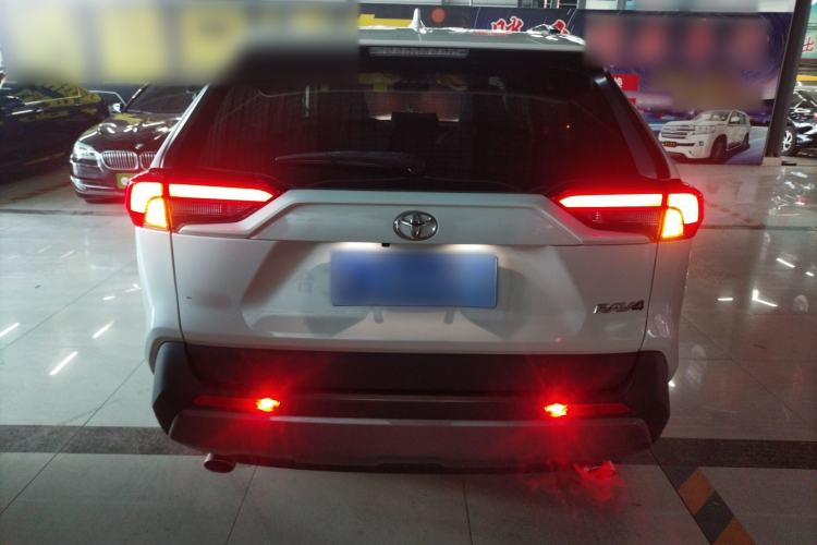 Used Toyota RAV4 2020 2.0L CVT Two-Wheel Drive Fashion Edition