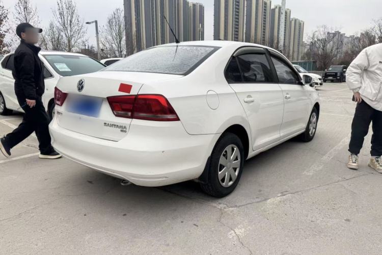 Used Volkswagen Santana 2015 1.6L Manual Fashion Edition
