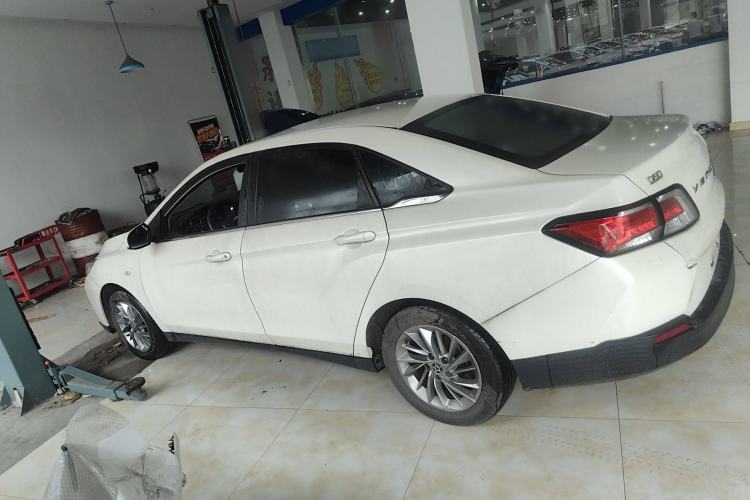 Used Venucia D60 2021 1.6L XE CVT Comfort Edition
