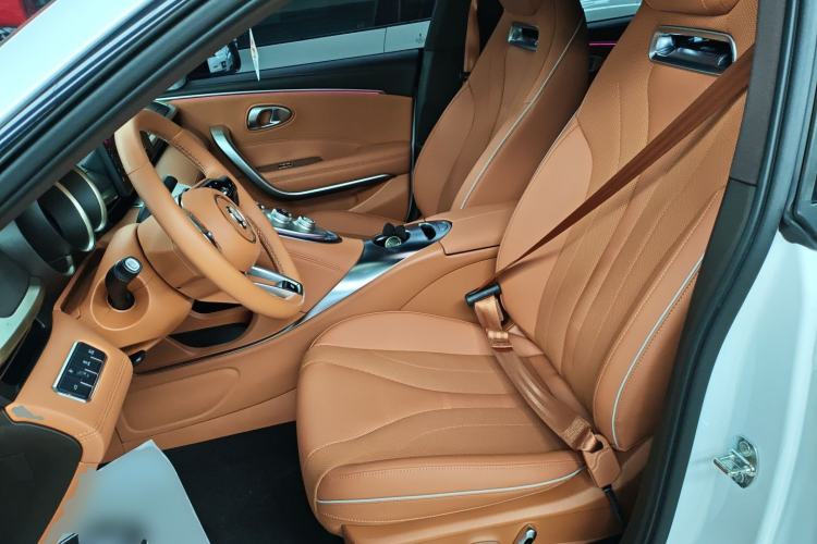 Used ORA Lightning Cat 2022 555 km Luxury Edition