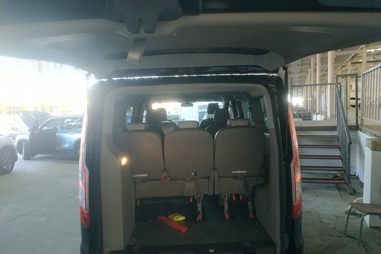 Used Ford Tourneo Custom 2020 2.0T Automatic Elite Edition China VI Standard
