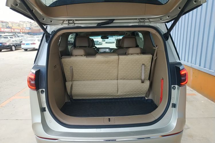 Used Buick GL8 2021 ES Landtrek 653T Luxury Model
