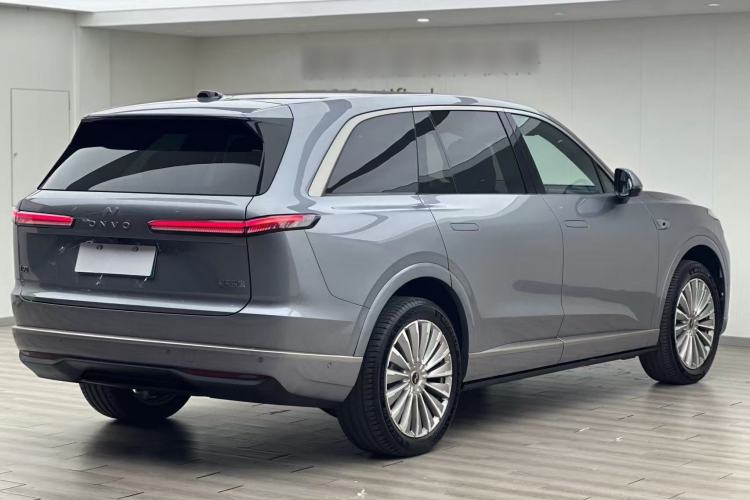 Used ONVO Luxeed L90 2025 Model—Max Six-Seater Version