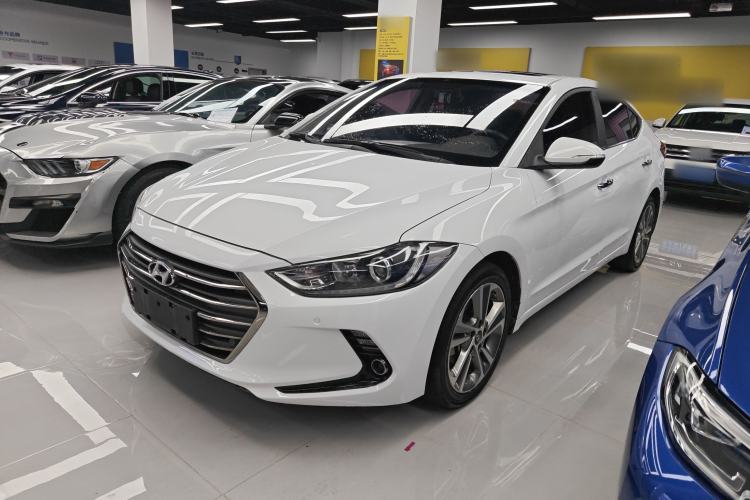 Used Hyundai Elantra 2016 1.6L Automatic ZhiXuan · Luxury Version