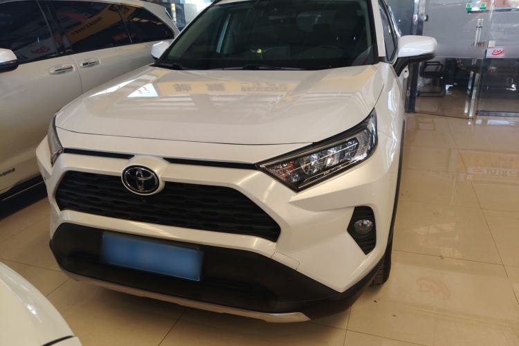 Used Toyota RAV4 2021 2.0L CVT Two-Wheel Drive Fashion Edition
