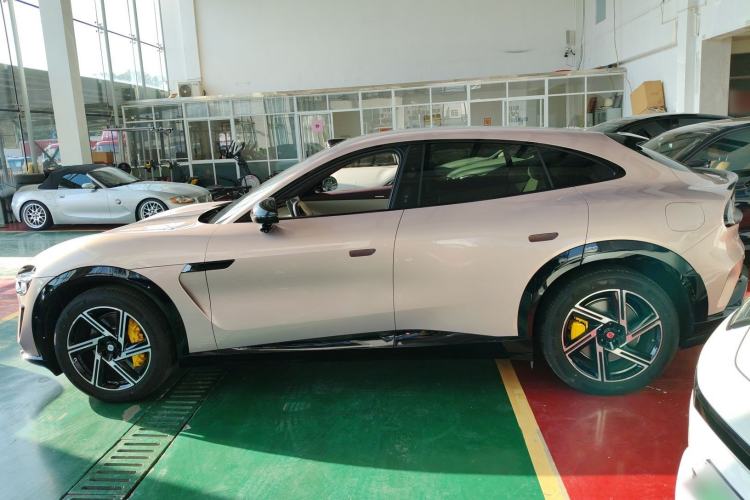 Used  YU7 2025 Ultra-Long Range Rear-Wheel Drive Version