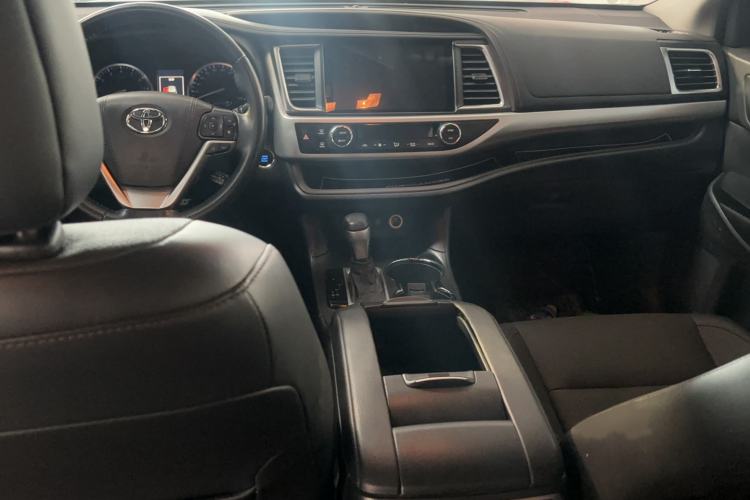 Used Toyota Highlander 2021 2.0T Four-Wheel Drive Luxury Edition 7 Seats