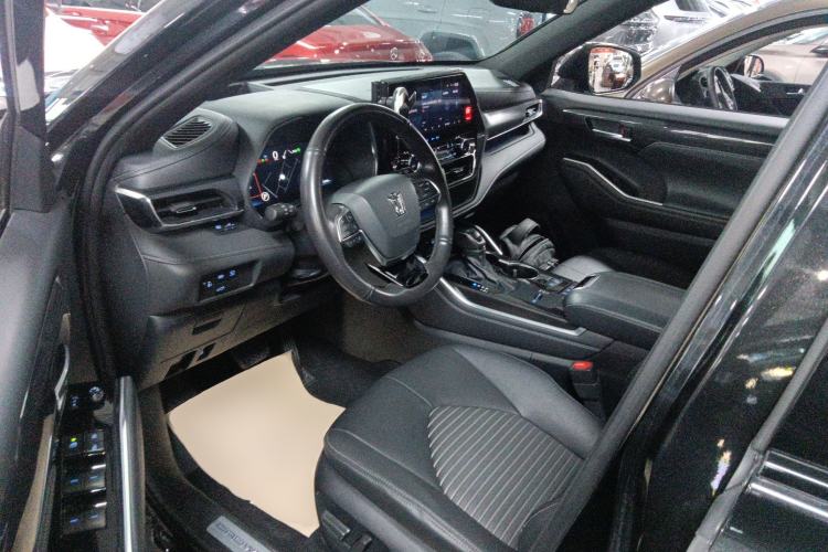 Used Toyota Crown Land Cruiser 2022 2.5L HEV Four-Wheel Drive Premium Edition
