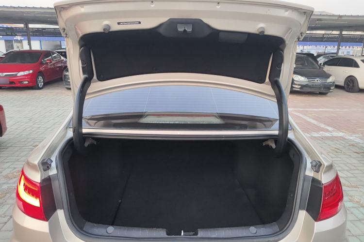 Used Geely Auto Emgrand GL 2017 1.8L Manual Elite Model
