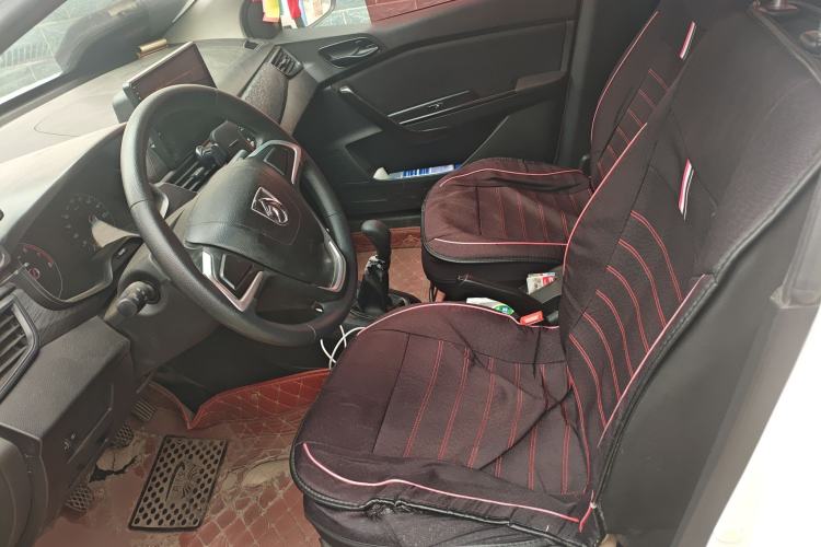 Used Baojun 310 2016 1.2L manual Comfort trim level
