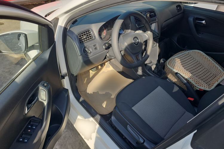 Used Volkswagen Polo 2014 1.4L Manual Fashion Edition