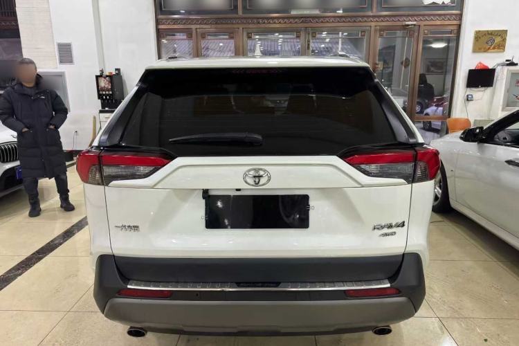 Used Toyota RAV4 2020 2.0L CVT 4x4 Trend Edition
