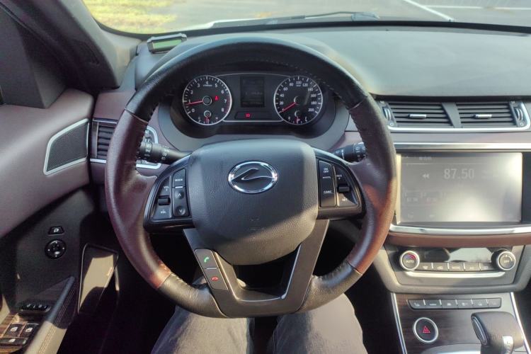 Used Land X7 2015 2.0T Panoramic Prestige Edition
