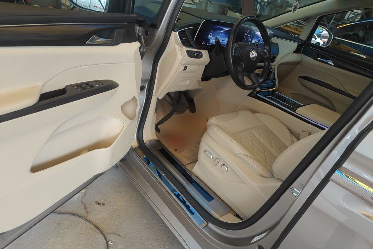 Used Buick GL8 2023 ES Lu Zun Luxury Model
