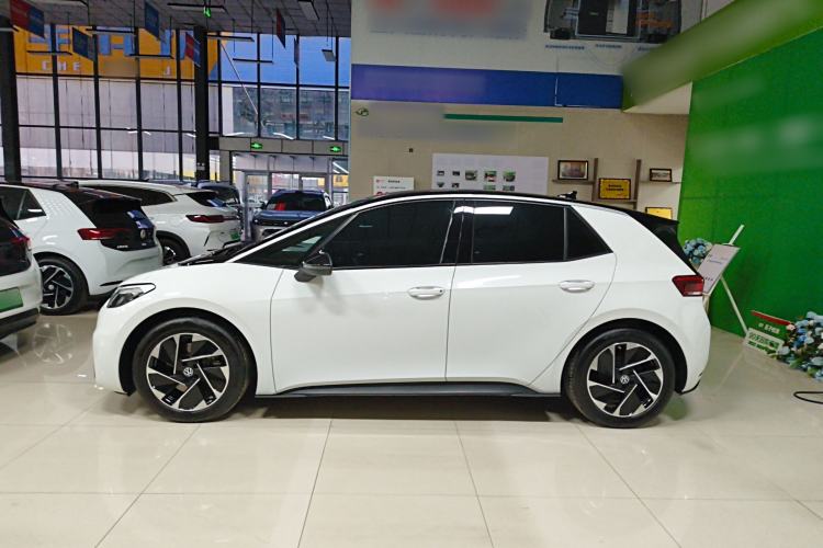 Used Volkswagen ID.3 2025 Smart Edition Outstanding Model
