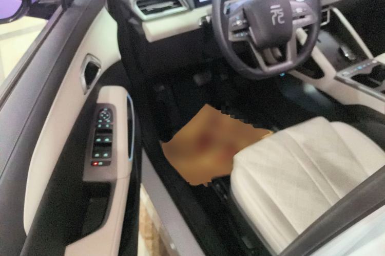 Used BYD Yuan UP 2025 Intelligent Driving Version 401 km Beyond-Range Edition