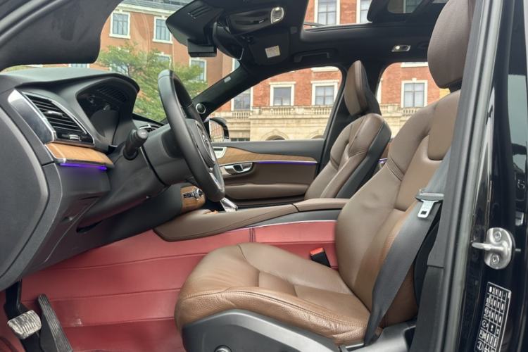 Used Volvo XC90 2022 B6 Zhiyi Luxury Edition 7-Seater
